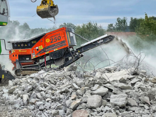 Hackgut Möslinger aus OÖ_Arjes Brecher