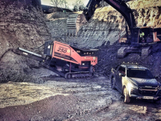 Hackgut Möslinger aus OÖ_Arjes Brecher