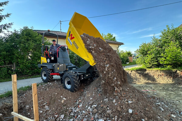 Hackgut Möslinger aus OÖ_Dumper_WackerNeuson_1 Wacker Neuson DW40 Raddumper im Fuhrpark der Hackgut Möslinger GmbH aus OÖ