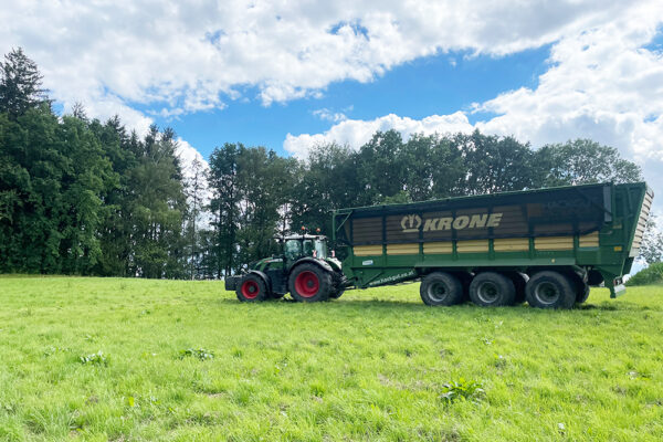 Hackgut Möslinger aus OÖ_Fendt 724