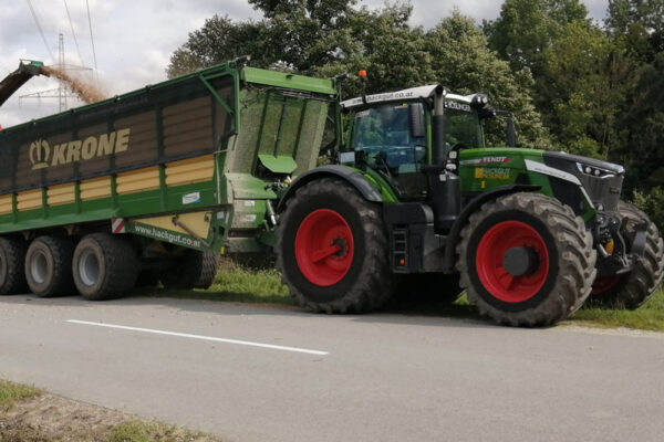 Hackgut Möslinger aus OÖ_Fendt942