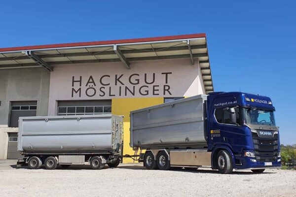 Hackgut Möslinger aus OÖ_Scania Containerzug