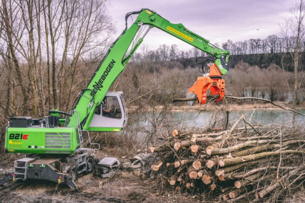 Hackgut Möslinger aus OÖ_Sennebogen 821 M