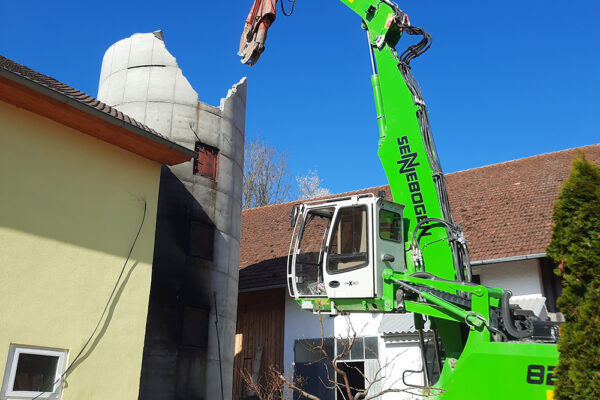 Hackgut Möslinger aus OÖ_Sennebogen 821 M