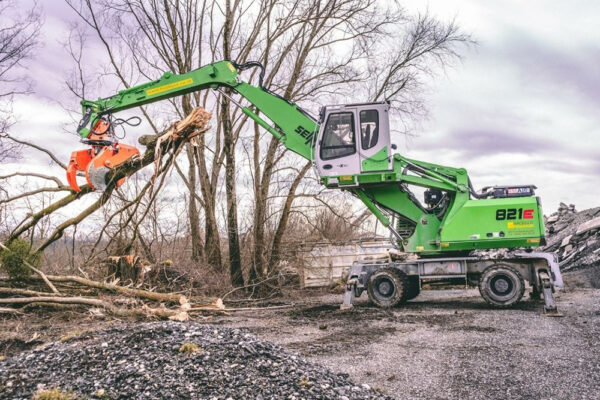 Hackgut Möslinger aus OÖ_Sennebogen 821 M