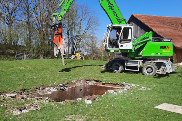 Hackgut Möslinger aus OÖ_Sennebogen 821 M